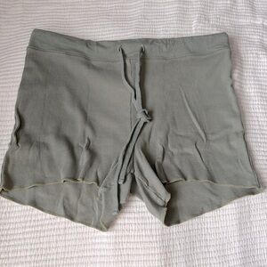 SKIMS Ribbed Soft Lounge Sleep Shorts M